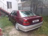 Mercedes-Benz C 200 1995 года за 800 000 тг. в Алматы – фото 3