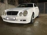 Mercedes-Benz CLK 230 2000 годаfor3 000 000 тг. в Алматы