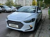 Hyundai Elantra 2018 года за 7 500 000 тг. в Костанай – фото 2