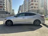 Hyundai Elantra 2018 годаfor8 000 000 тг. в Астана – фото 4