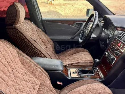 Mercedes-Benz E 230 1995 года за 2 500 000 тг. в Жанаозен – фото 8