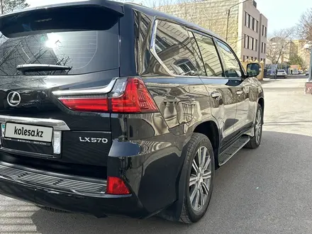 Lexus LX 570 2018 года за 55 000 000 тг. в Астана – фото 7