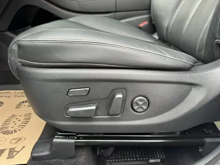 Hyundai Santa Fe 2023 года за 16 600 000 тг. в Алматы – фото 19