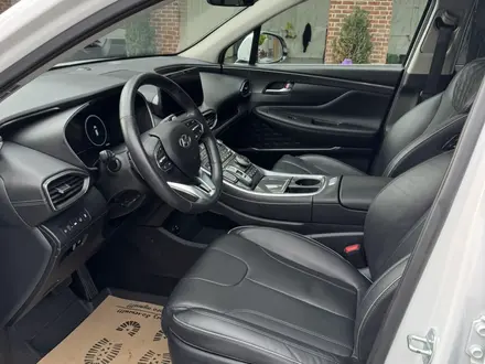 Hyundai Santa Fe 2023 года за 16 600 000 тг. в Алматы – фото 2