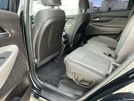 Hyundai Santa Fe 2019 года за 13 200 000 тг. в Уральск – фото 21