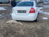 Chevrolet Aveo 2012 года за 777 777 тг. в Атырау – фото 2