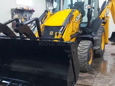 JCB  3CX 2017 годаүшін15 000 000 тг. в Алматы