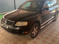 Volkswagen Touareg 2006 года за 4 200 000 тг. в Атырау