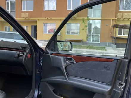 Mercedes-Benz E 230 1996 года за 2 500 000 тг. в Алматы – фото 15