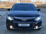 Toyota Camry 2016 годаүшін7 100 000 тг. в Уральск – фото 2