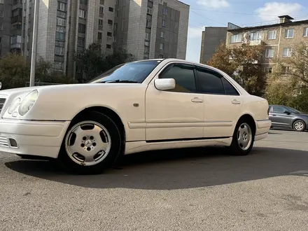 Mercedes-Benz E 230 1998 года за 3 400 000 тг. в Караганда – фото 8