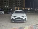 Toyota Camry 2021 года за 19 300 000 тг. в Актау