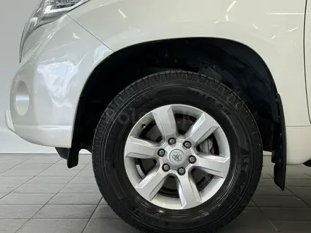 Toyota Land Cruiser Prado Prestige 2013 года за 13 490 000 тг. в Астана – фото 17