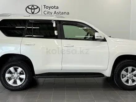 Toyota Land Cruiser Prado Prestige 2013 года за 13 490 000 тг. в Астана – фото 18