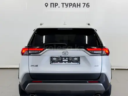 Toyota RAV4 2022 года за 19 000 000 тг. в Астана – фото 4