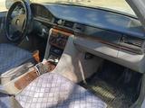 Mercedes-Benz E 230 1992 года за 555 555 тг. в Кызылорда – фото 2