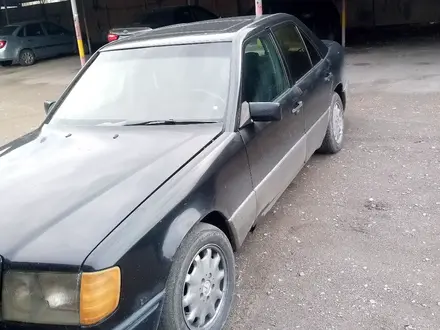 Mercedes-Benz E 260 1988 года за 950 000 тг. в Темиртау – фото 6