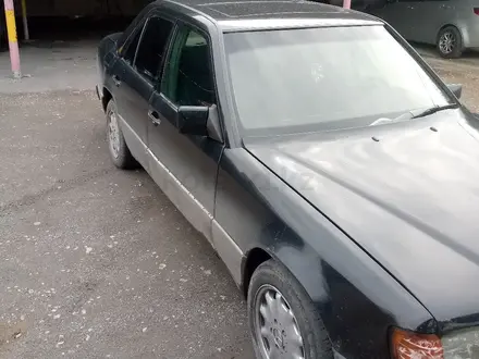 Mercedes-Benz E 260 1988 года за 950 000 тг. в Темиртау – фото 7