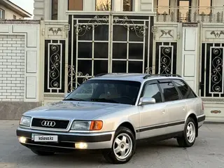 Audi 100