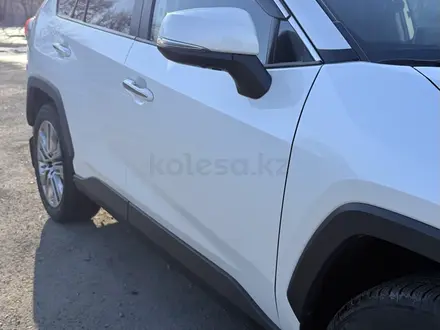Toyota RAV4 2021 года за 19 000 000 тг. в Караганда – фото 19