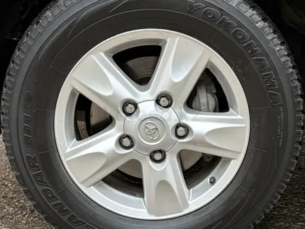Toyota Land Cruiser 2010 года за 18 499 000 тг. в Актобе – фото 9