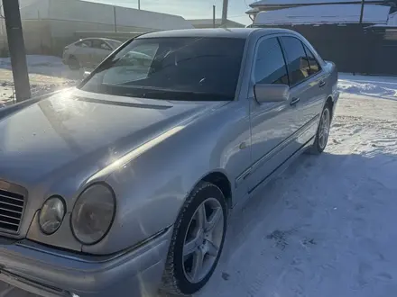 Mercedes-Benz E 320 1997 года за 3 100 000 тг. в Астана – фото 5