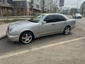 Mercedes-Benz E 320 1997 годаүшін3 100 000 тг. в Астана – фото 4