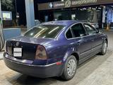 Volkswagen Passat 2003 года за 2 800 000 тг. в Алматы – фото 4