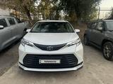 Toyota Sienna 2023 года за 22 000 000 тг. в Алматы