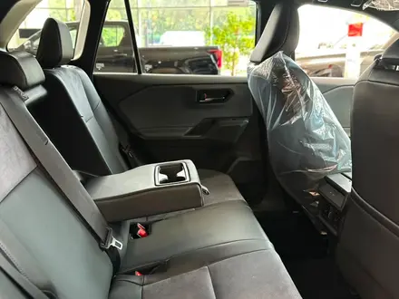 Toyota RAV4 2026 года за 26 390 000 тг. в Алматы – фото 5
