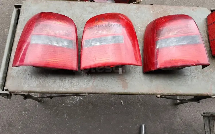 Задний фонарь audi a4 b5 за 15 000 тг. в Алматы