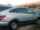 SsangYong Rodius 2004 годаүшін2 800 000 тг. в Шахтинск