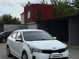 Kia Rio 2020 года за 5 900 000 тг. в Актобе – фото 2