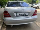 Mercedes-Benz S 320 2001 годаүшін4 000 000 тг. в Актобе – фото 2