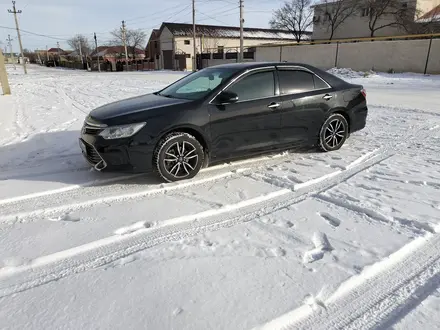 Toyota Camry 2015 года за 10 800 000 тг. в Актау