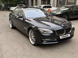 BMW 750 2014 года за 19 000 000 тг. в Алматы – фото 2