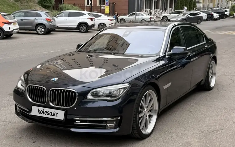 BMW 750 2014 года за 19 000 000 тг. в Алматы