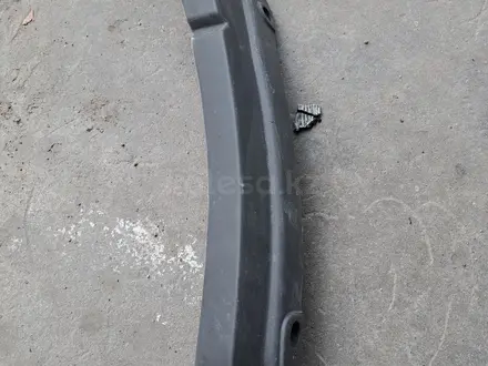 Фендер накладка сапажок за 1 000 тг. в Алматы