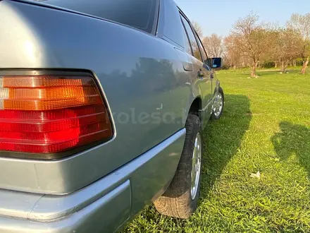 Mercedes-Benz E 230 1991 года за 1 500 000 тг. в Талгар – фото 10