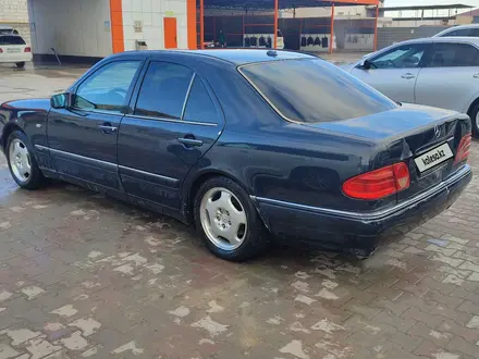 Mercedes-Benz E 280 1998 года за 3 000 000 тг. в Актау – фото 9