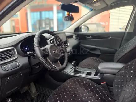 Kia Sorento 2015 года за 10 700 000 тг. в Актобе – фото 12