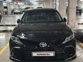 Toyota Camry 2023 года за 14 590 000 тг. в Астана