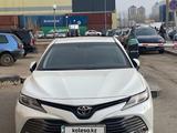 Toyota Camry 2021 года за 15 300 000 тг. в Астана – фото 2