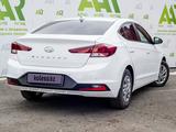 Hyundai Elantra 2019 годаүшін7 500 000 тг. в Семей – фото 3