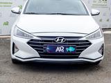 Hyundai Elantra 2019 года за 7 500 000 тг. в Семей – фото 2