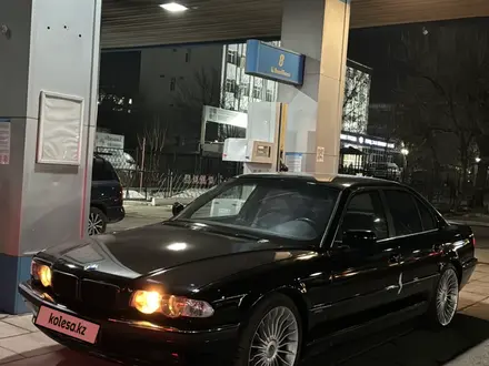 BMW 740 1996 года за 3 600 000 тг. в Шымкент