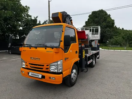 Isuzu 2025 года за 27 500 000 тг. в Алматы