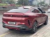 BMW X6 2022 года за 49 000 000 тг. в Алматы – фото 4