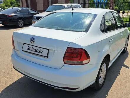 Volkswagen Polo 2015 года за 4 000 000 тг. в Петропавловск – фото 2