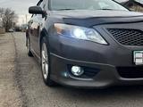 Toyota Camry 2010 года за 6 700 000 тг. в Тараз – фото 2